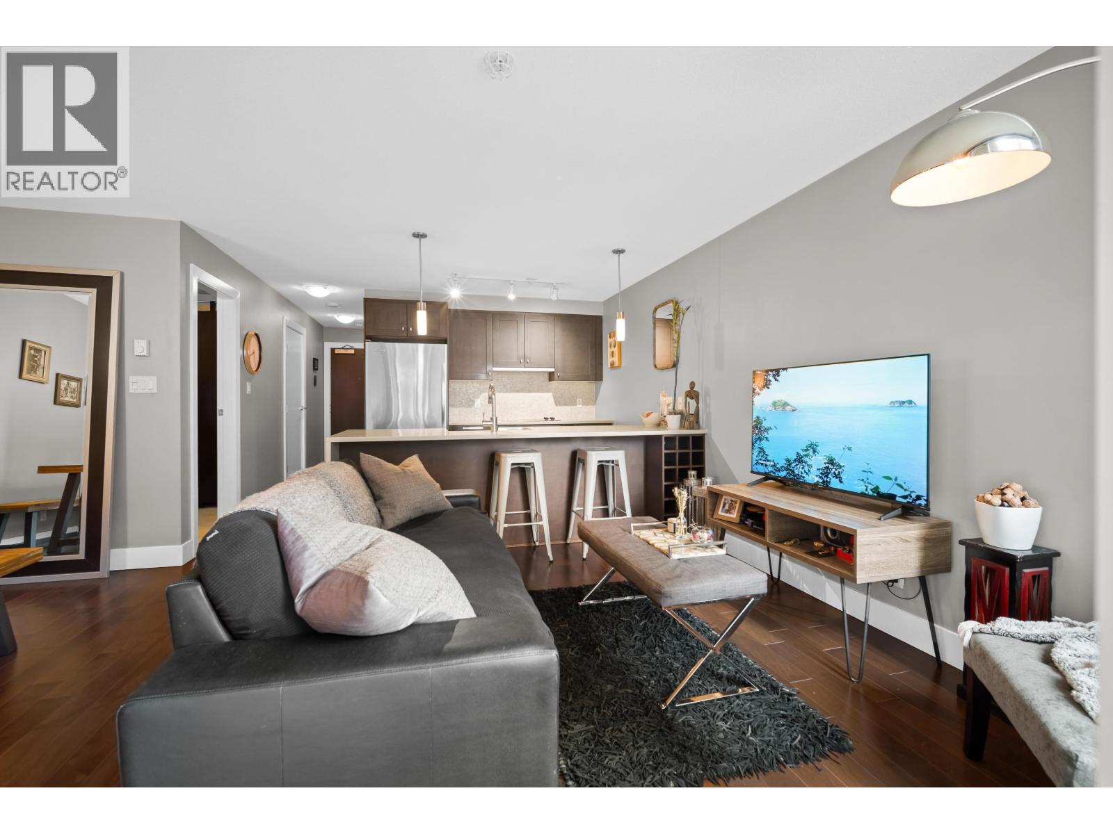 708 888 HOMER STREET Property Photo 1