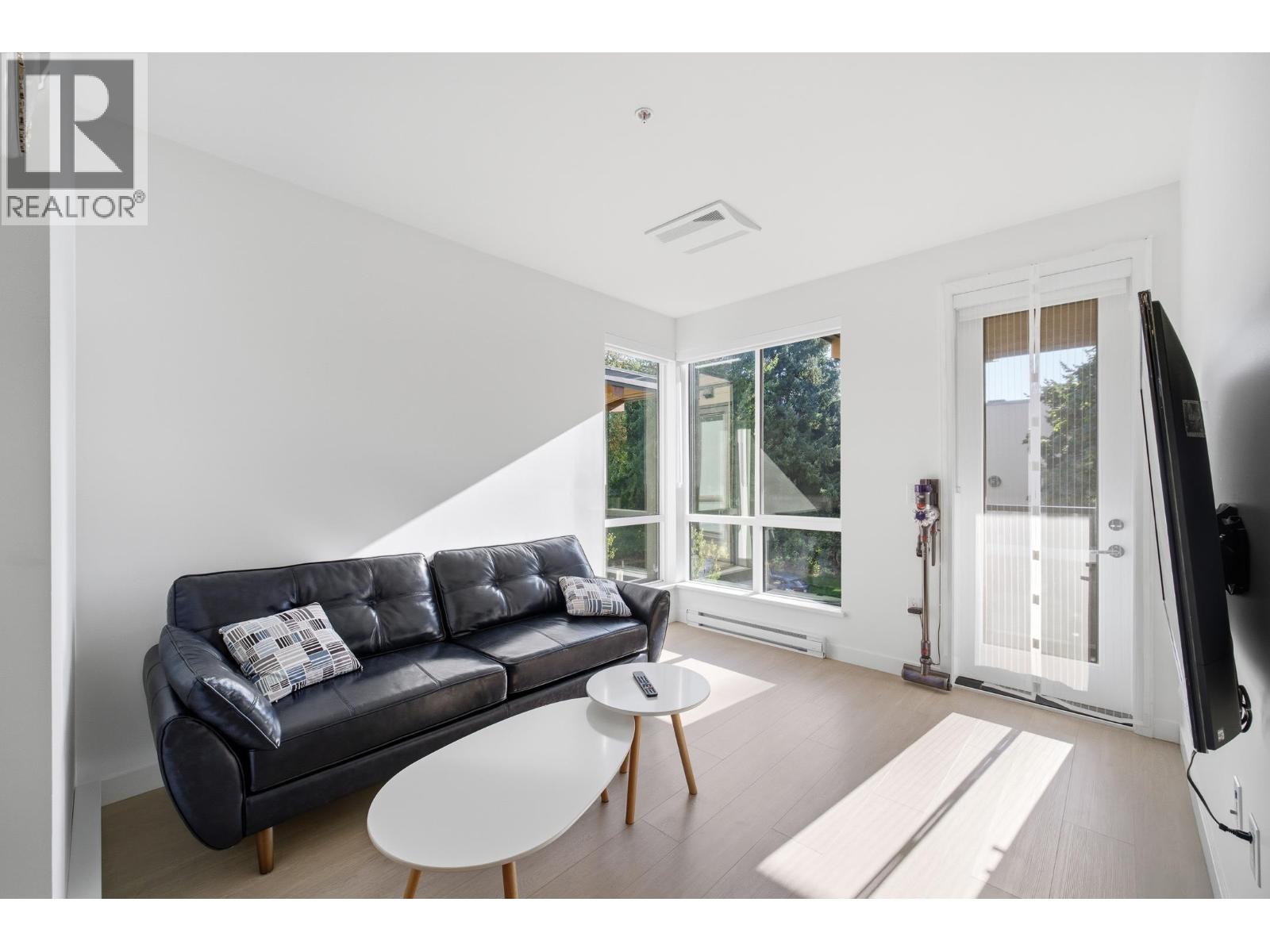 3xx 7588 16th Street Property Photo 12