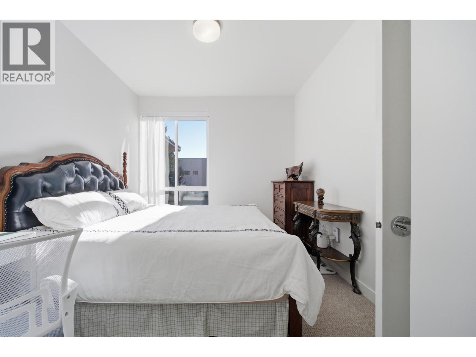 3xx 7588 16th Street Property Photo 15