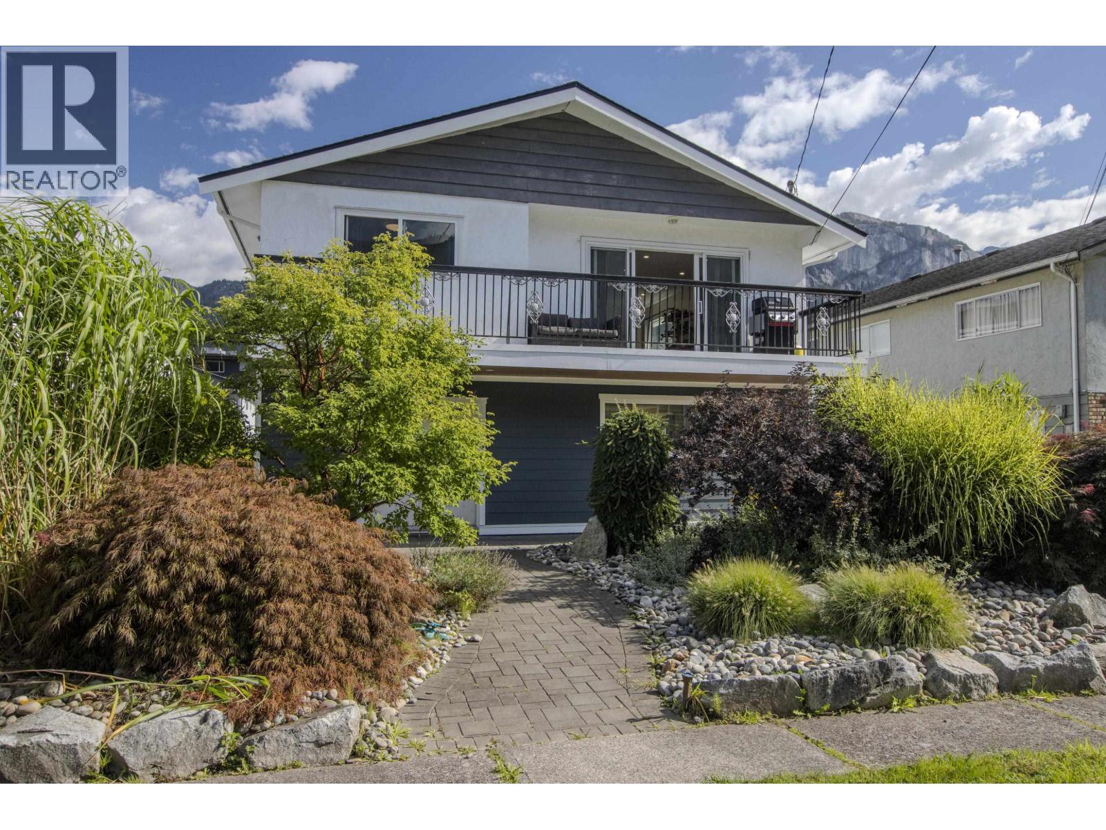 38012 Fifth Avenue Property Photo 1