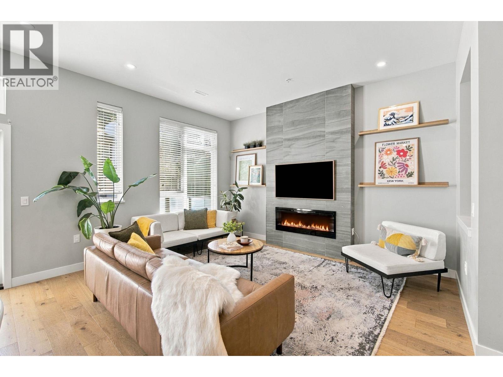 4682 Capilano Road Property Photo 1