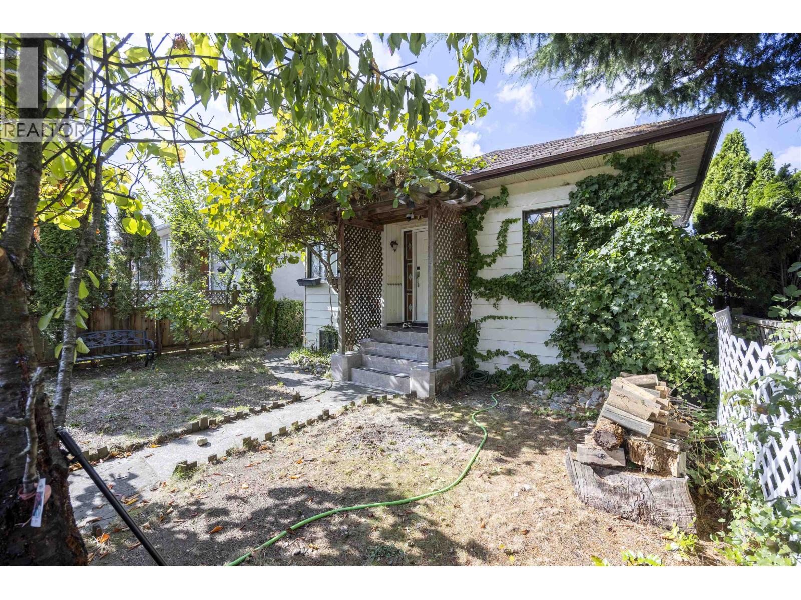 4605 Rupert Street Property Photo 1