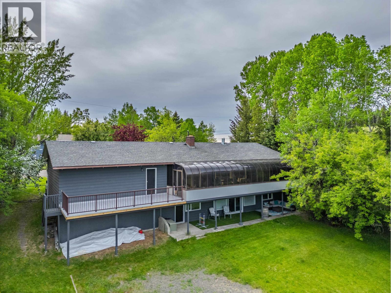 4715 Parker Court Property Photo 4