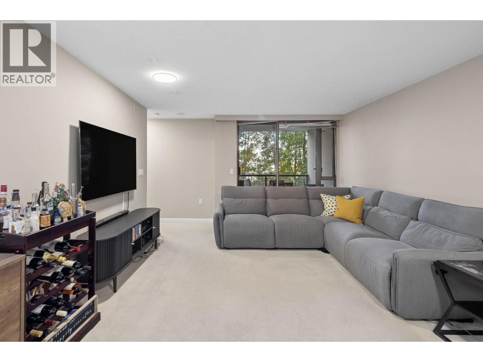 707 7380 Elmbridge Way Property Photo 2