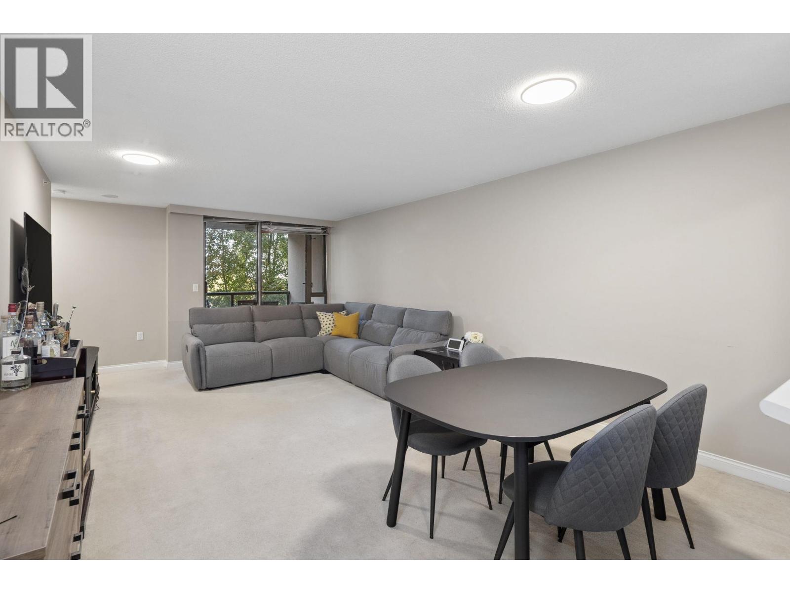 707 7380 Elmbridge Way Property Photo 3