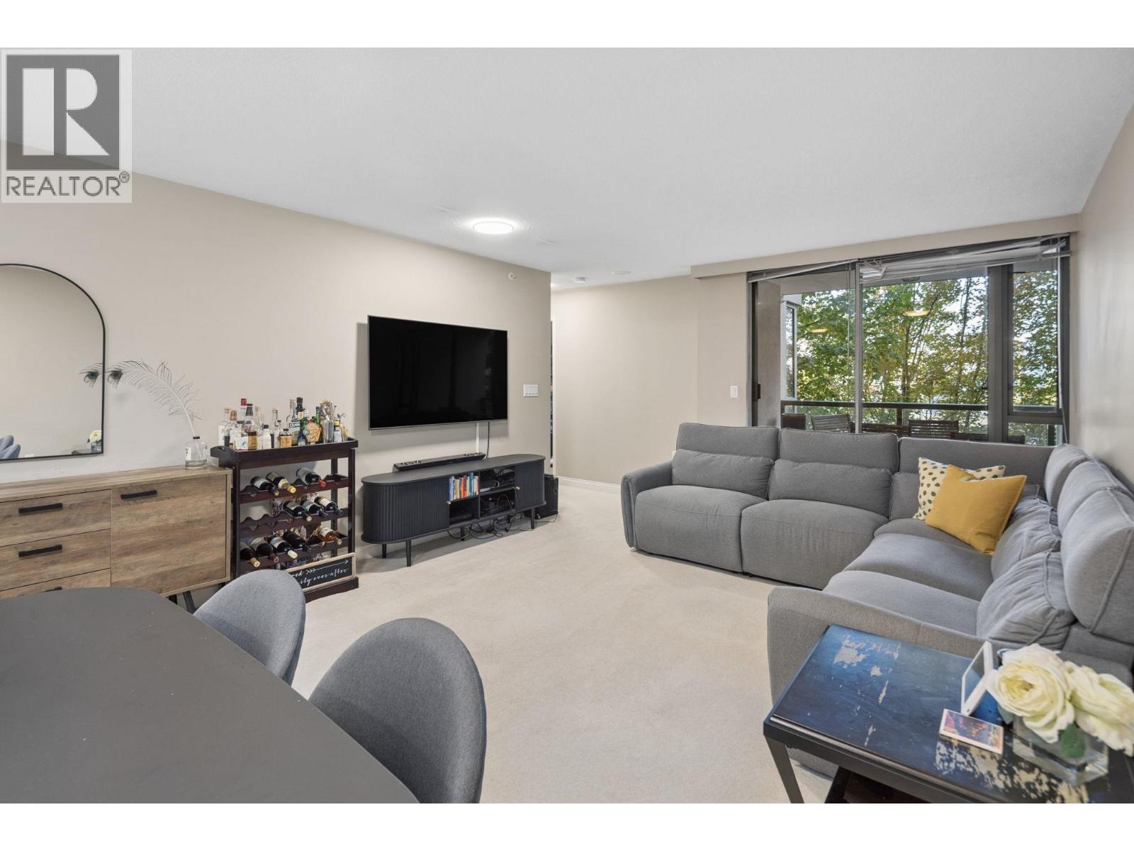 707 7380 Elmbridge Way Property Photo 5
