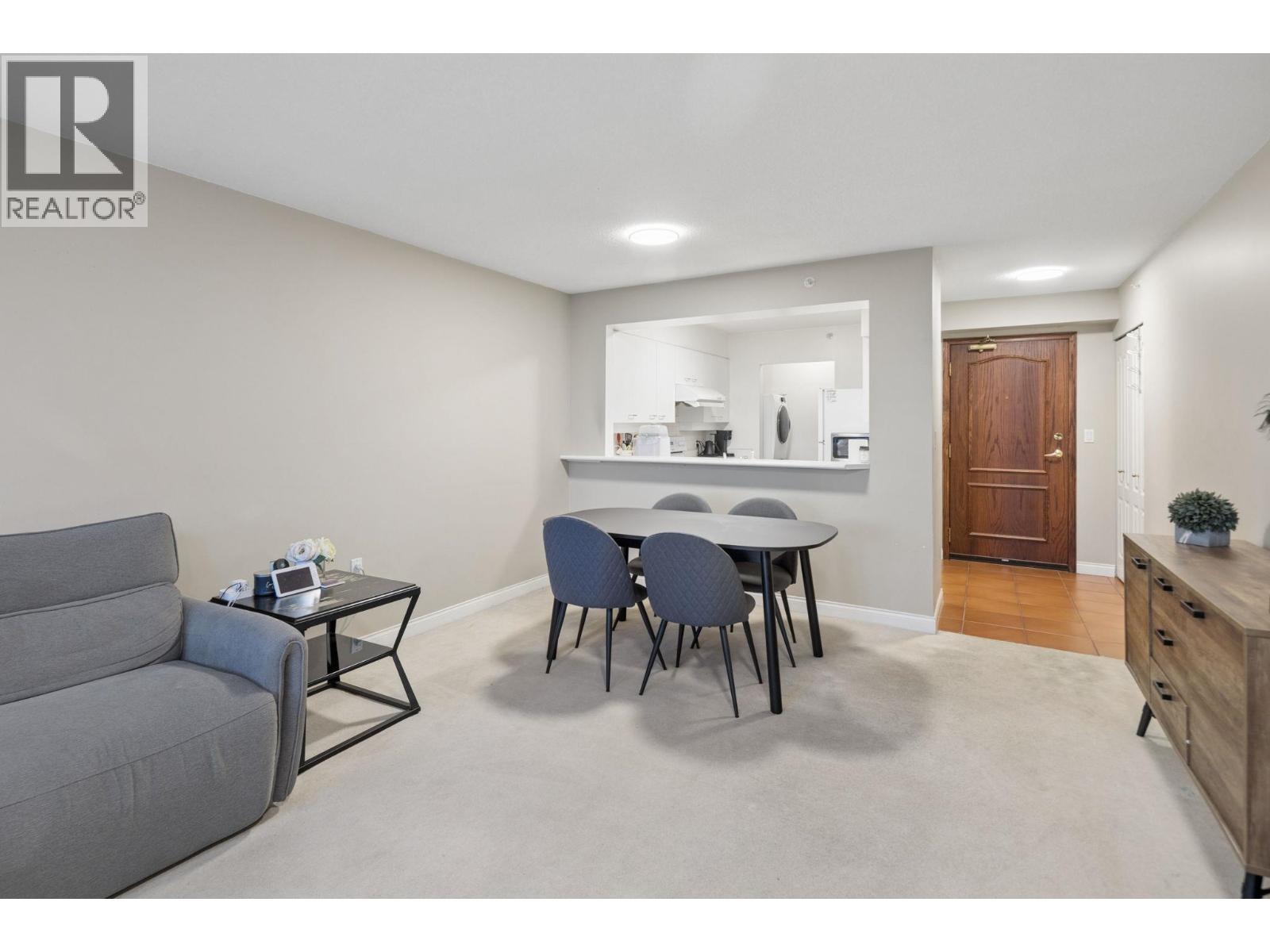 707 7380 Elmbridge Way Property Photo 6