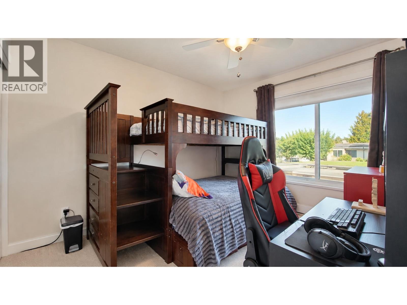 3352 Vincent Street Property Photo 17