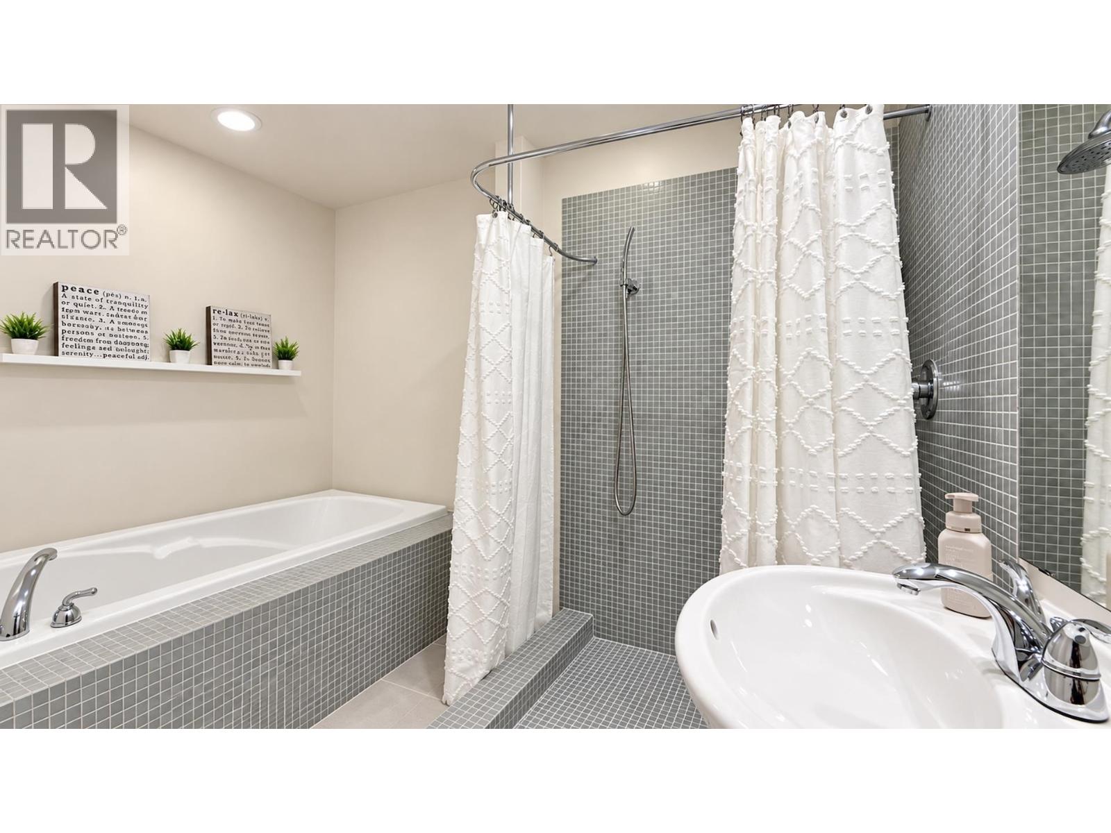 3352 Vincent Street Property Photo 21