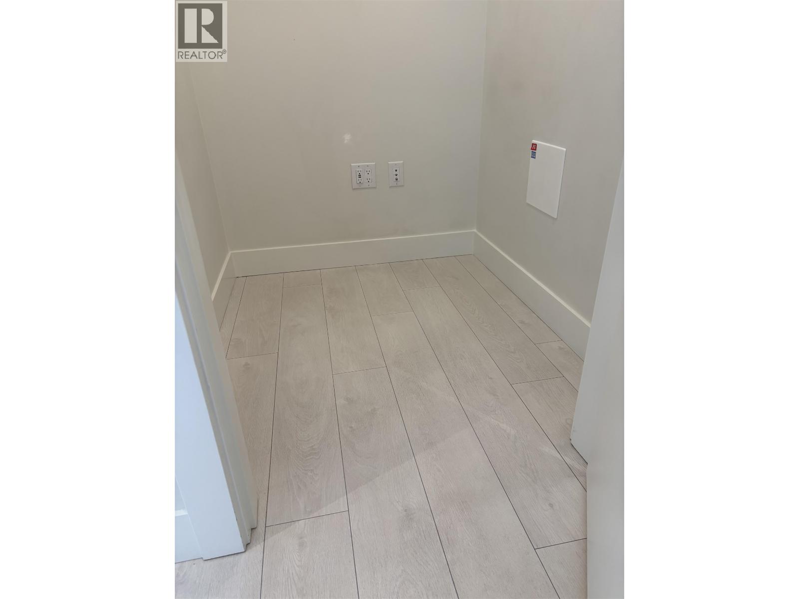 1804 3438 Sawmill Crescent Property Photo 10