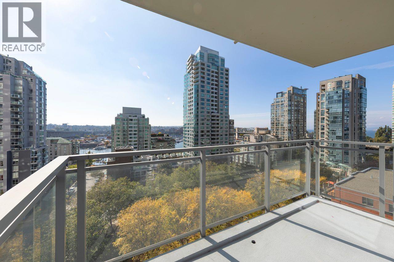 1004 1455 Howe Street Property Photo 1