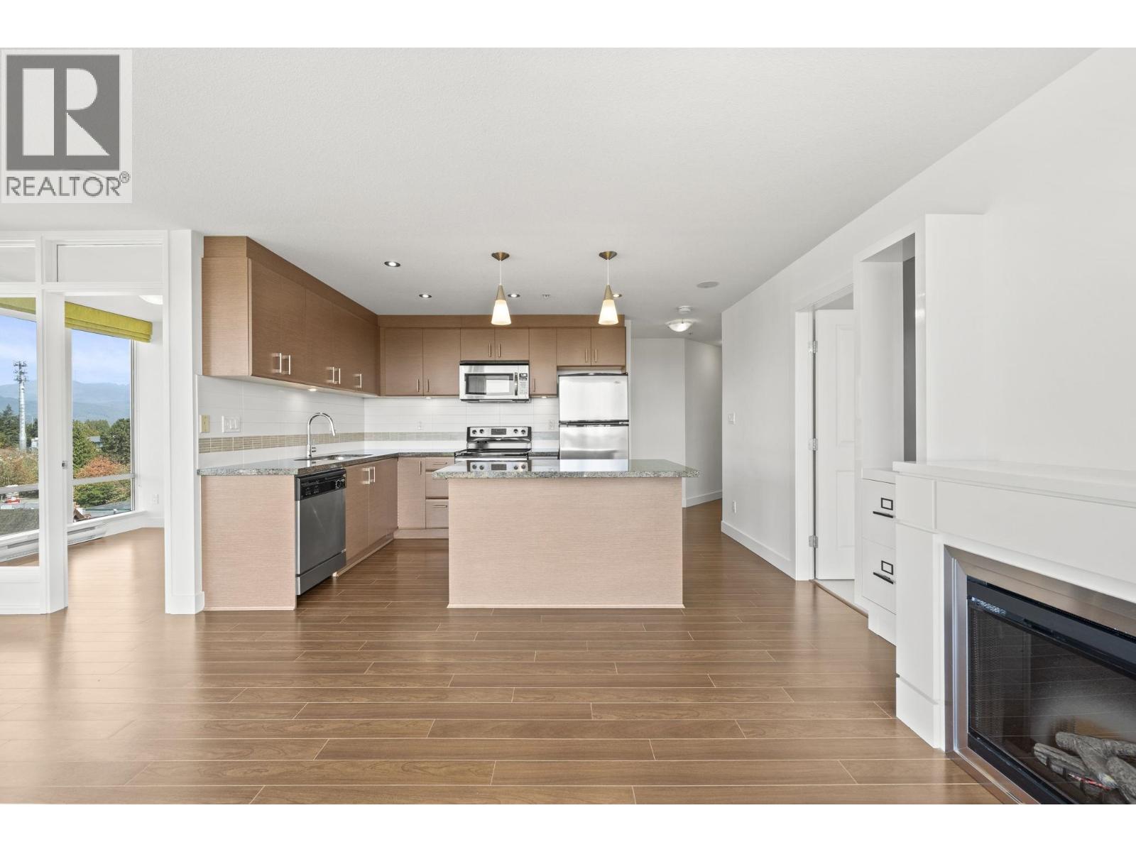 603 12069 Harris Road Property Photo 11