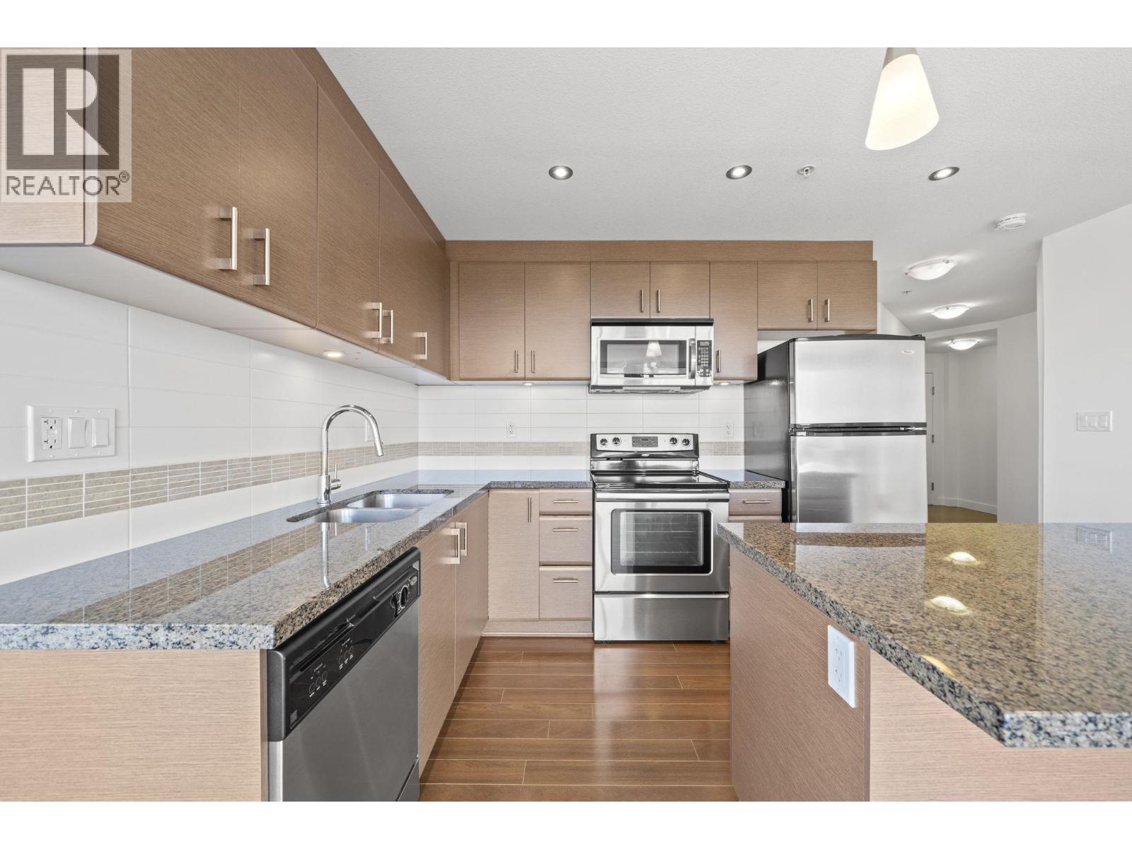 603 12069 Harris Road Property Photo 12
