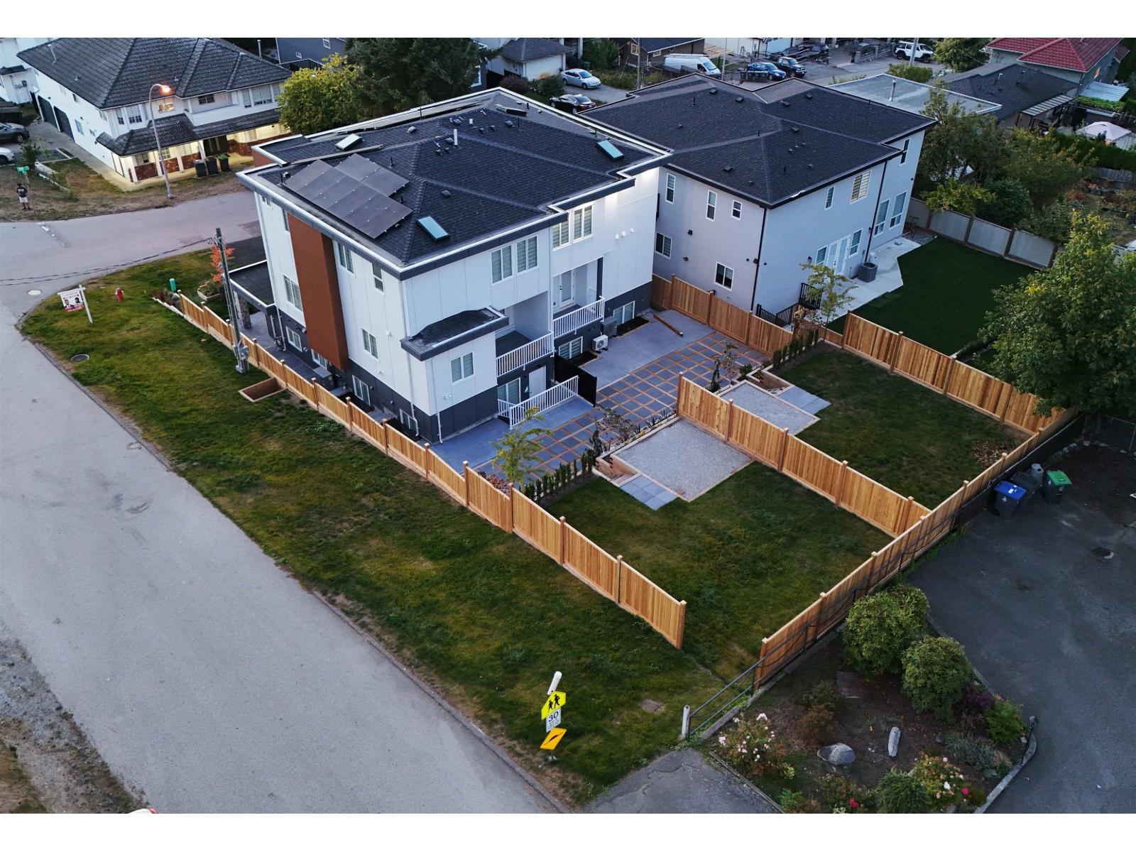 102 11410 139 Street Property Photo 37
