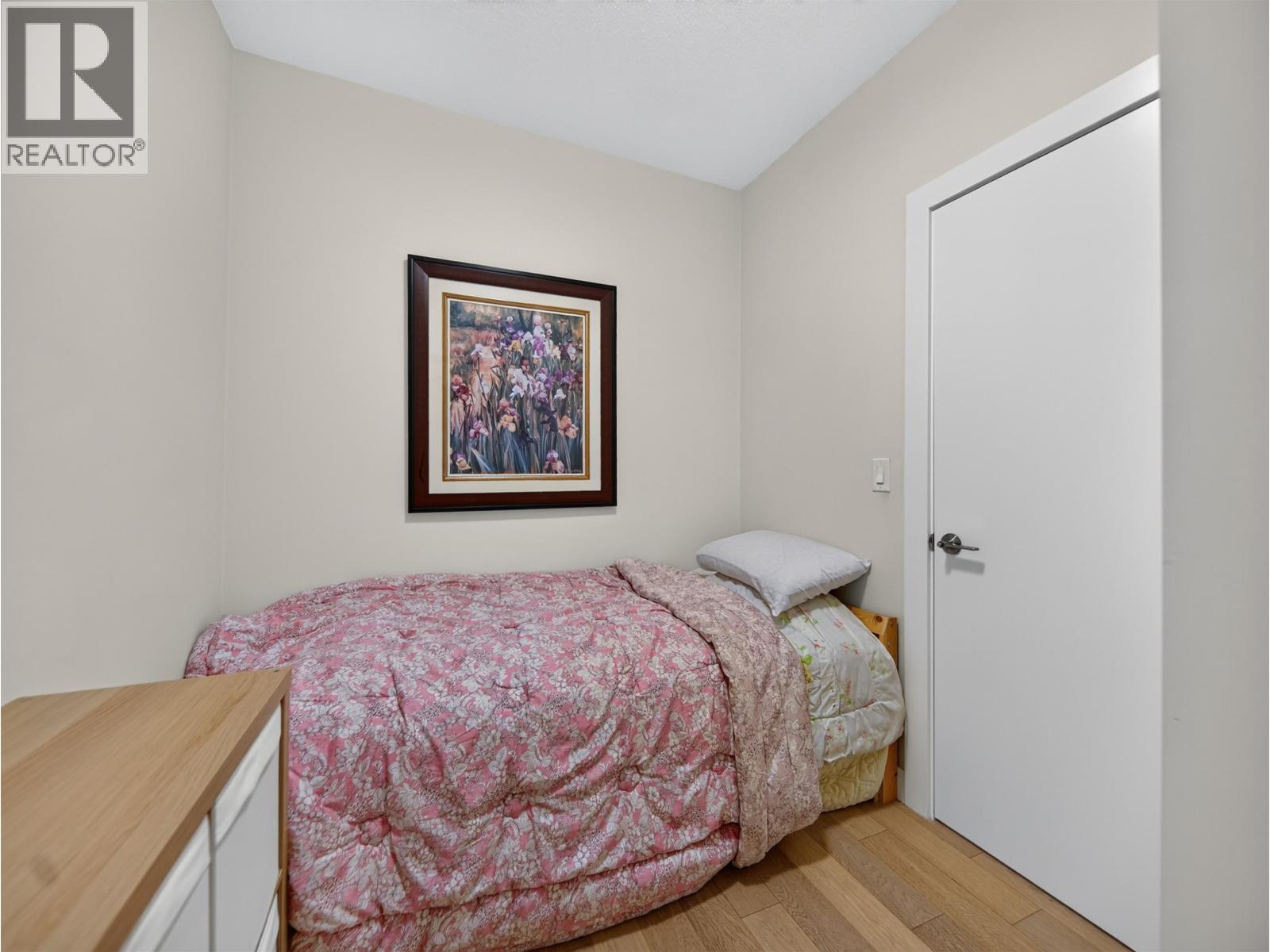 3 3201 Noel Drive Property Photo 16