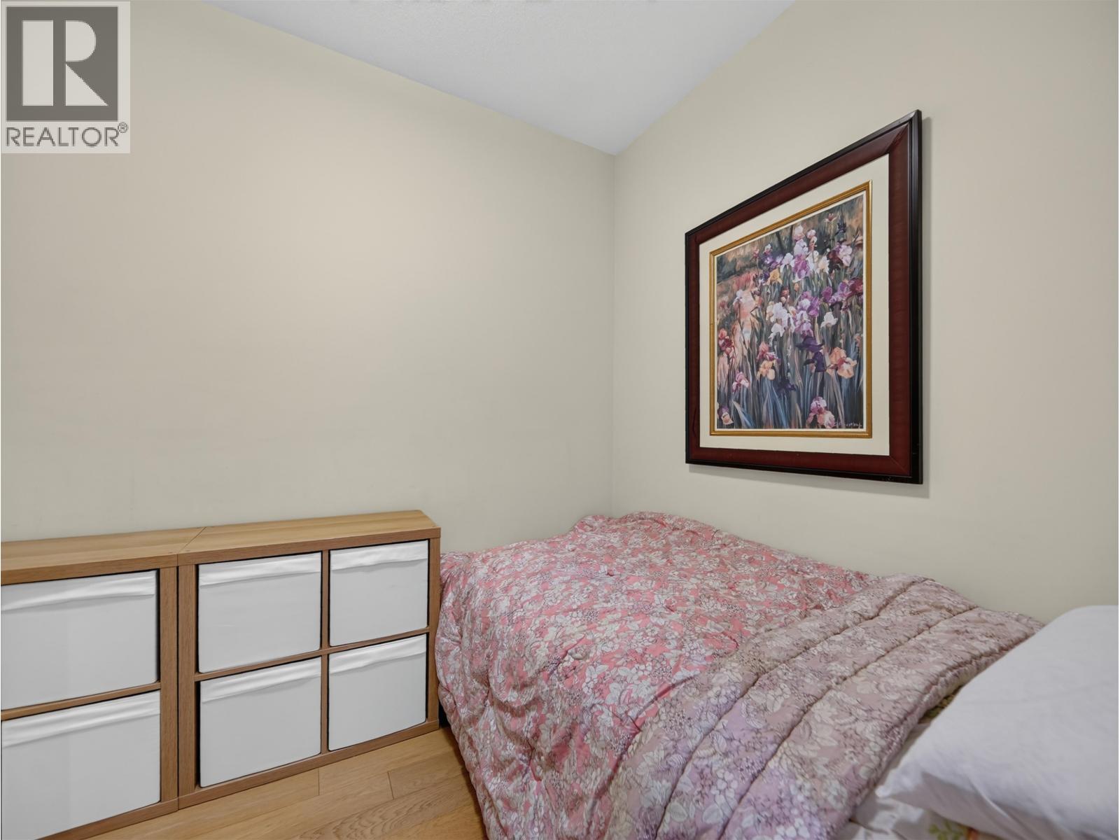 3 3201 Noel Drive Property Photo 17