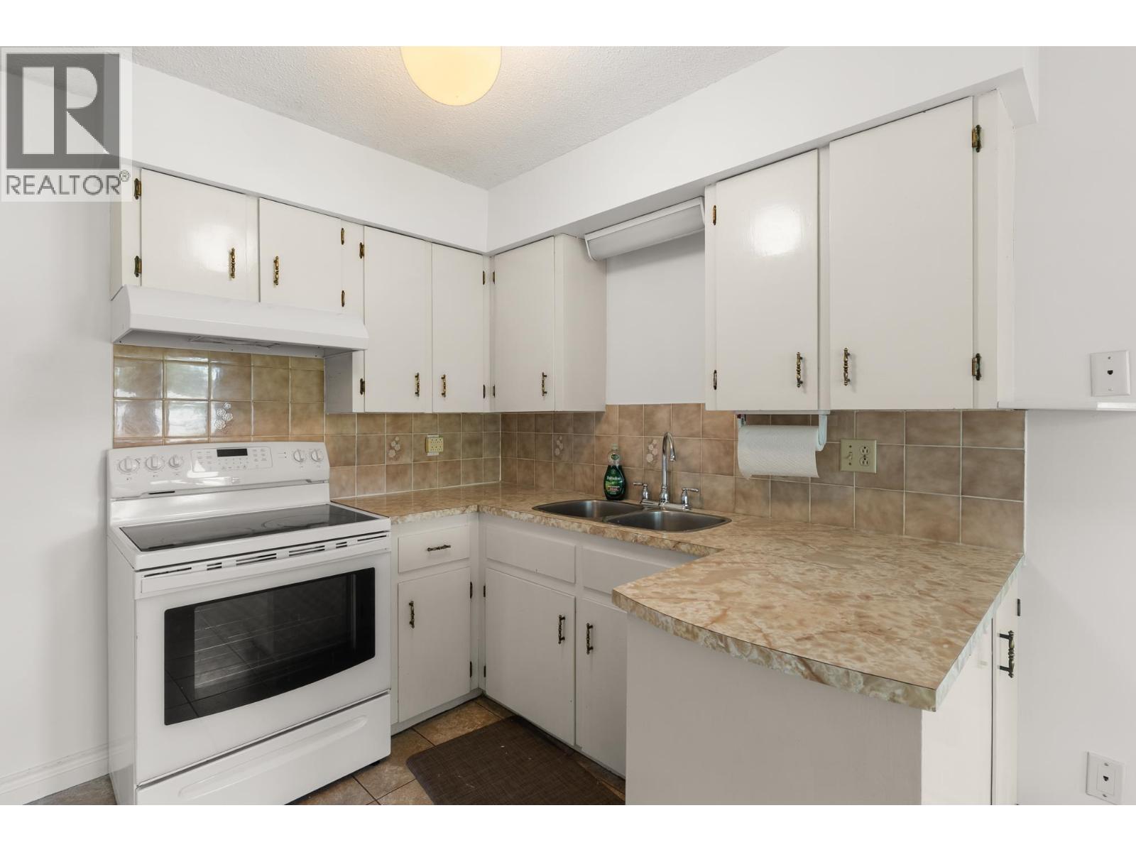 10151 Rosedene Crescent Property Photo 28