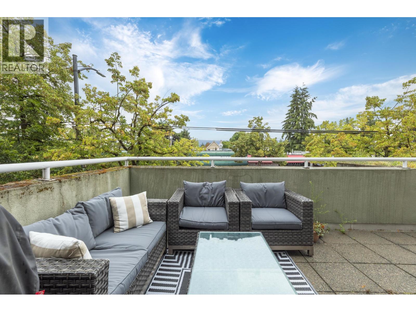 107 3280 W Broadway Property Photo 27