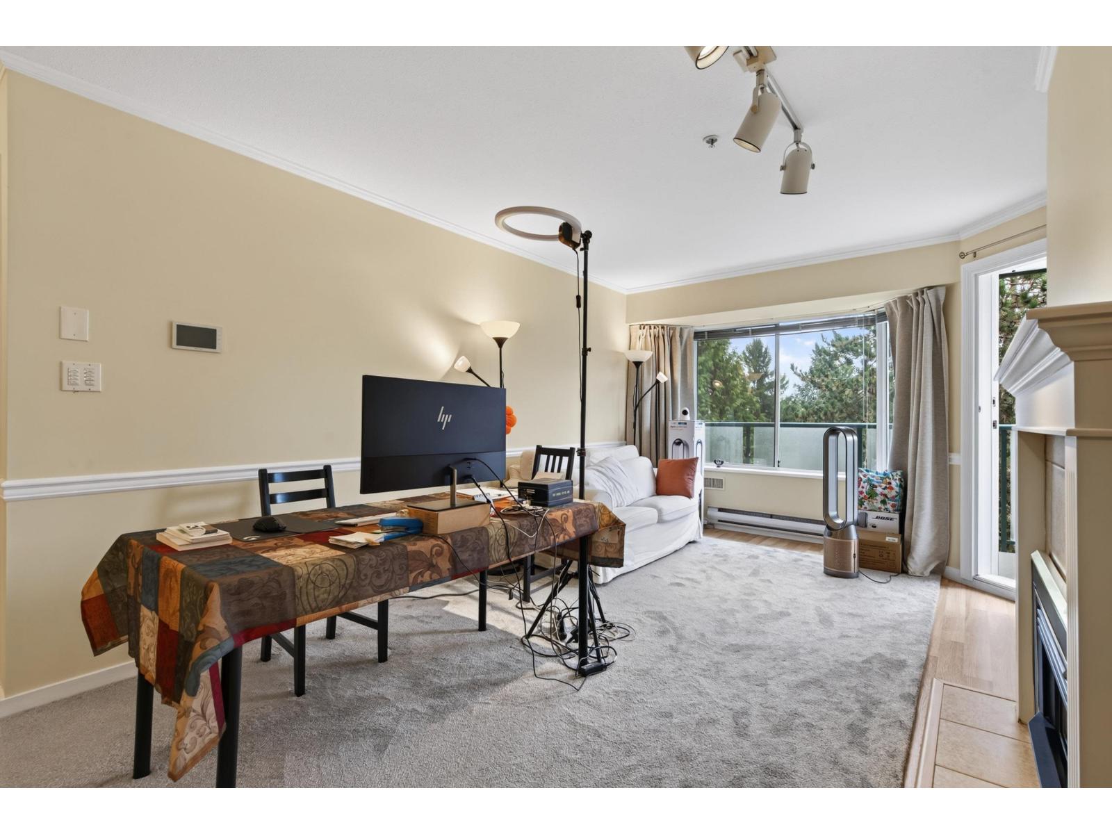 413 2962 Trethewey Street Property Photo 17