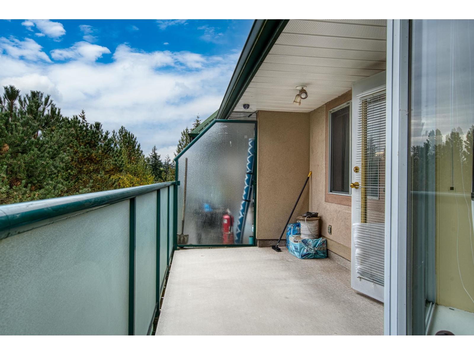 413 2962 Trethewey Street Property Photo 29