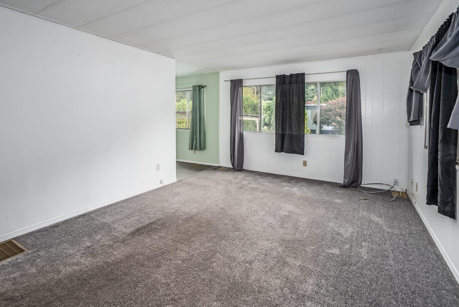 21 3031 200 Street Property Photo 5