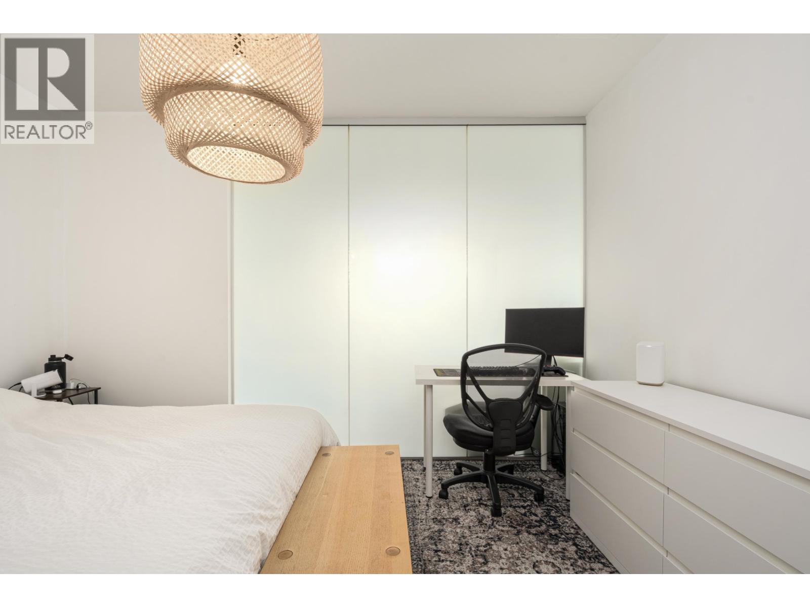208 2511 Quebec Street Property Photo 11