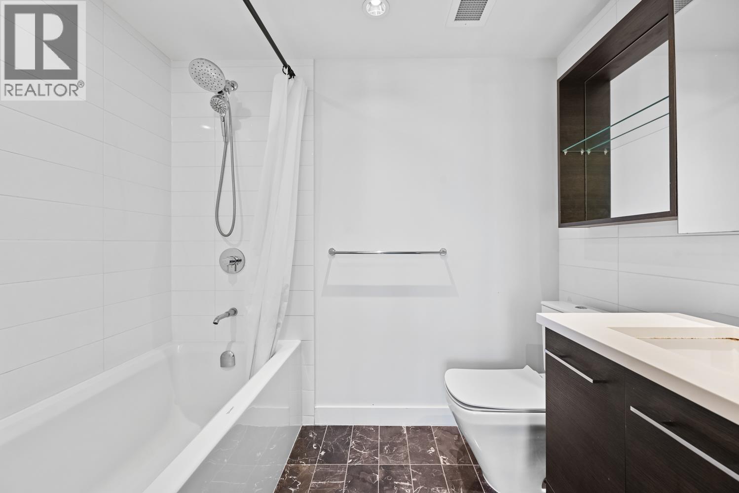 1007 7468 Lansdowne Road Property Photo 14