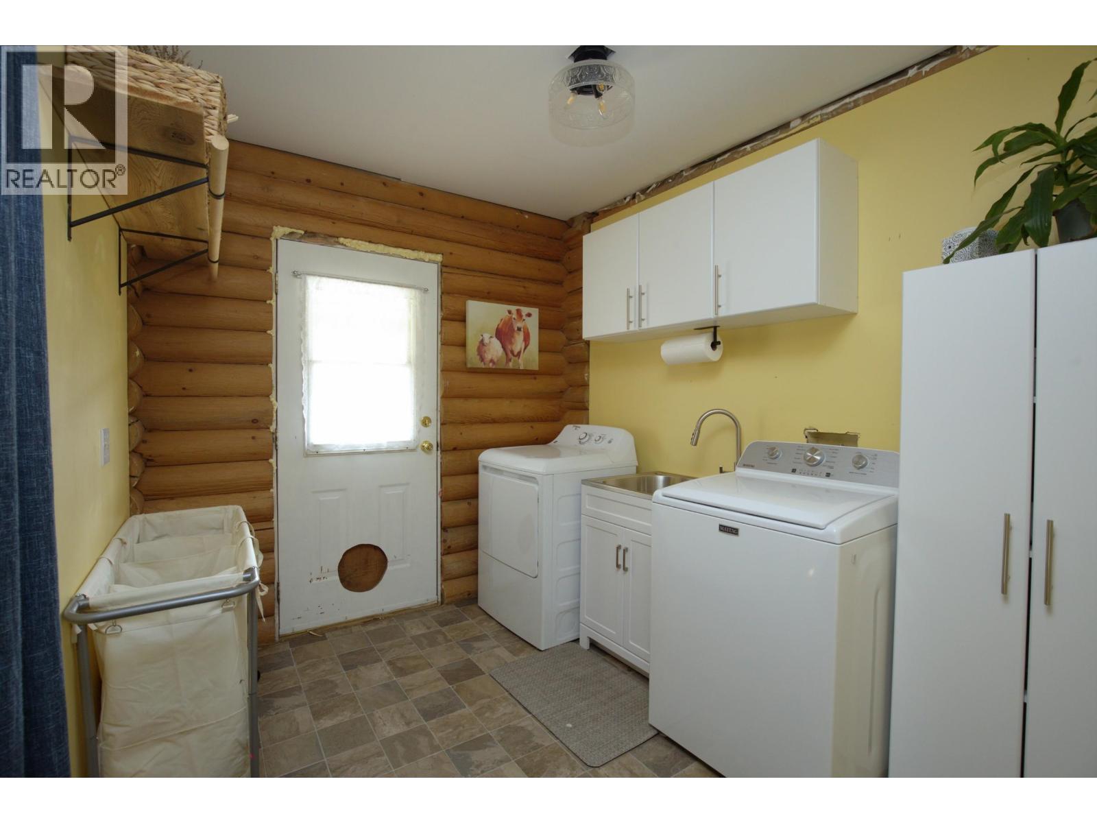 495 Jackpine Road Property Photo 18