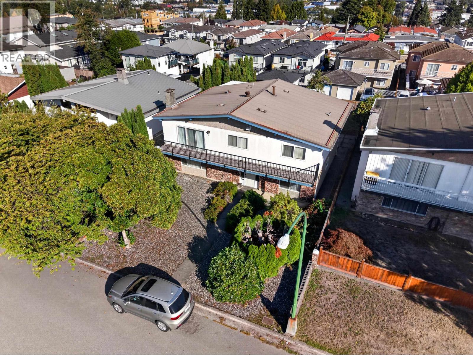 5275 Schou Street Property Photo 2