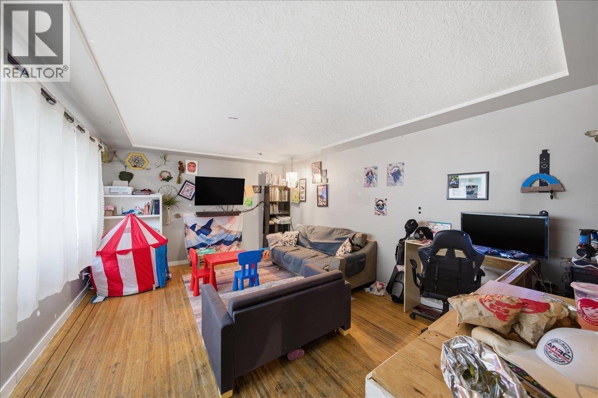 12357 189a Street Property Photo 10