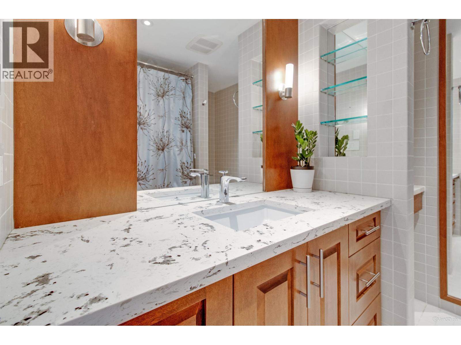 401 2628 Ash Street Property Photo 13