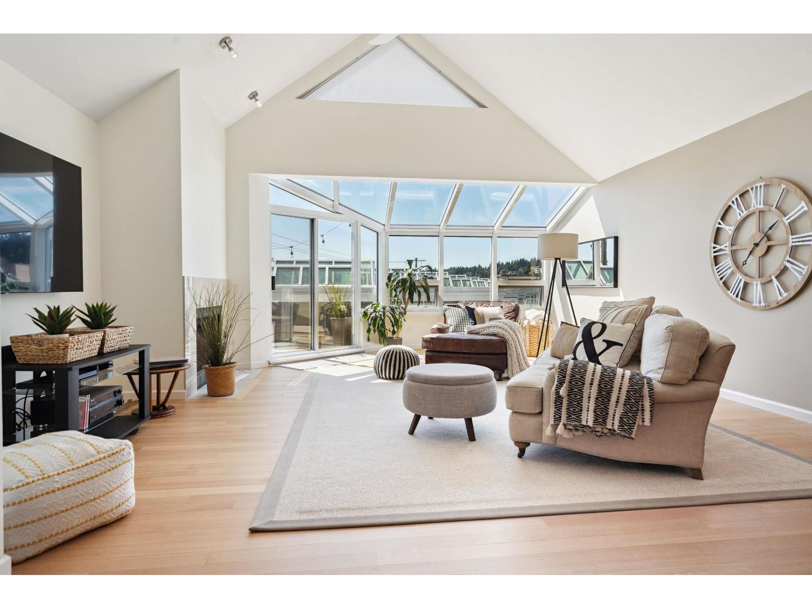 1107 ELM STREET Property Image