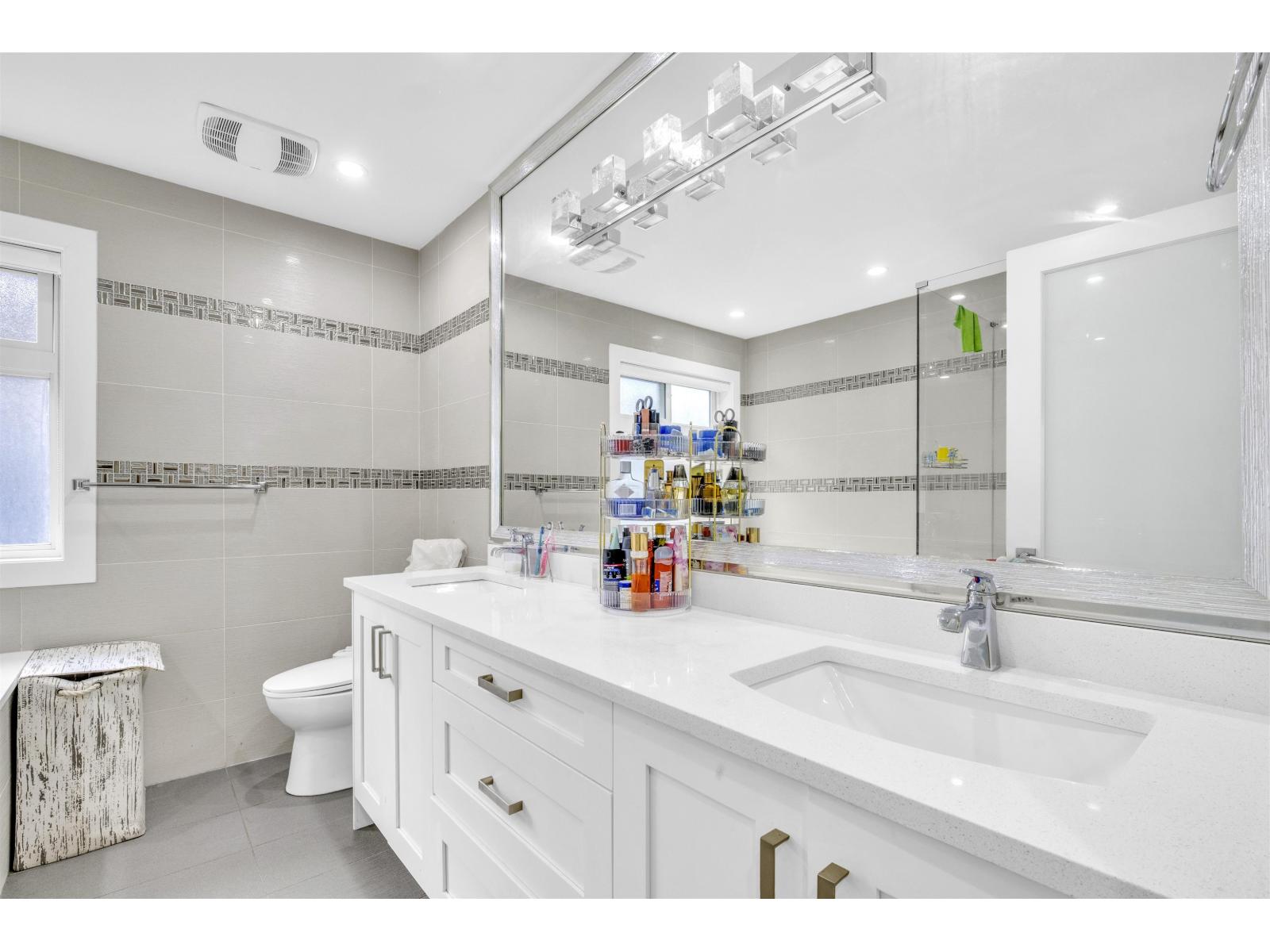 11899 74b Avenue Property Photo 19