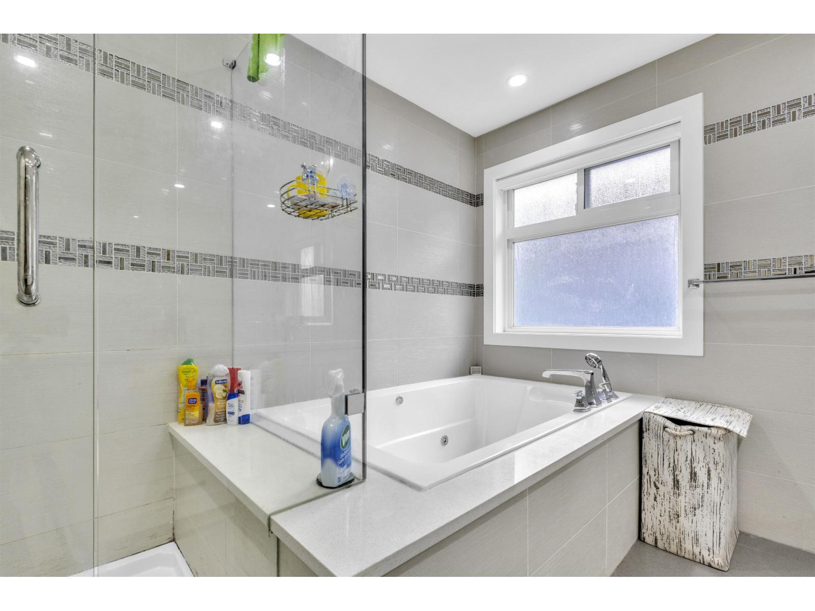 11899 74b Avenue Property Photo 20