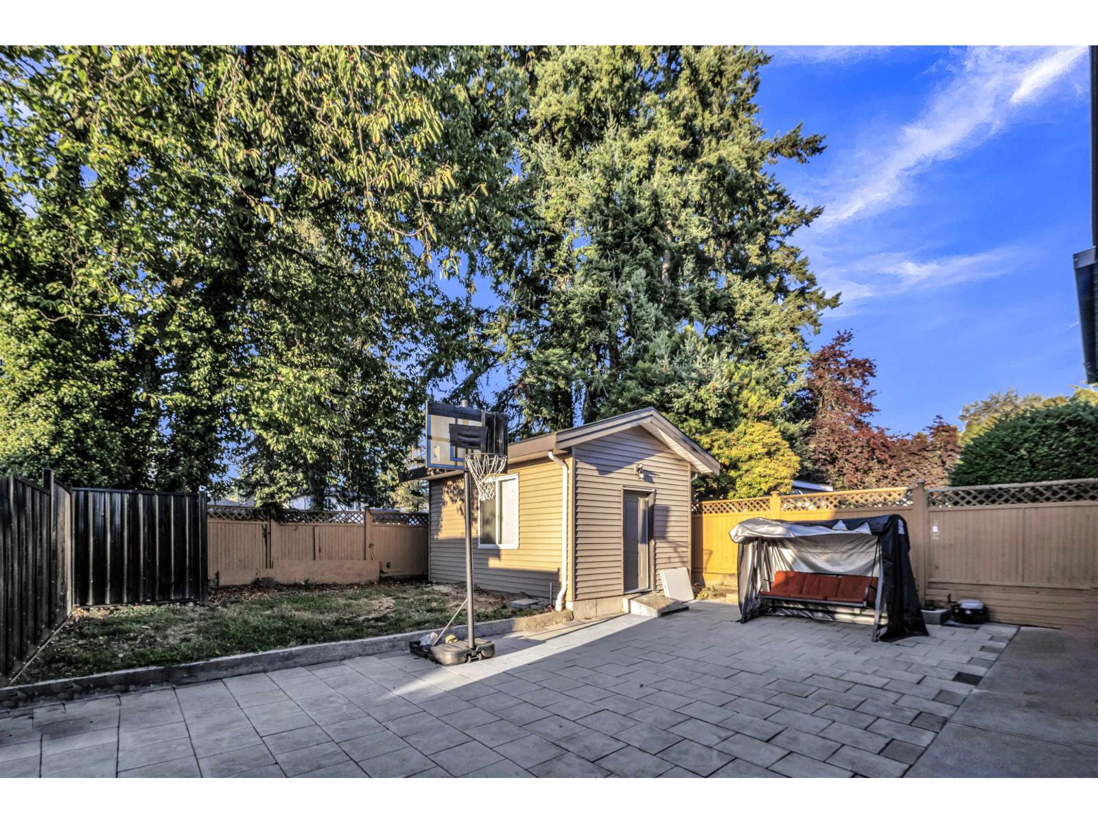 11899 74b Avenue Property Photo 30