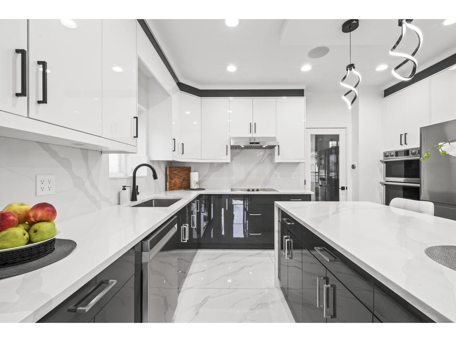 15079 67 Avenue Property Photo 9