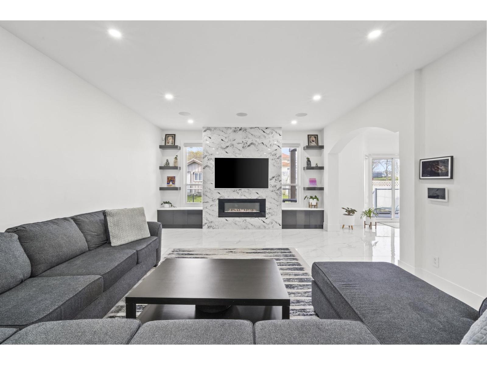 15079 67 Avenue Property Photo 12