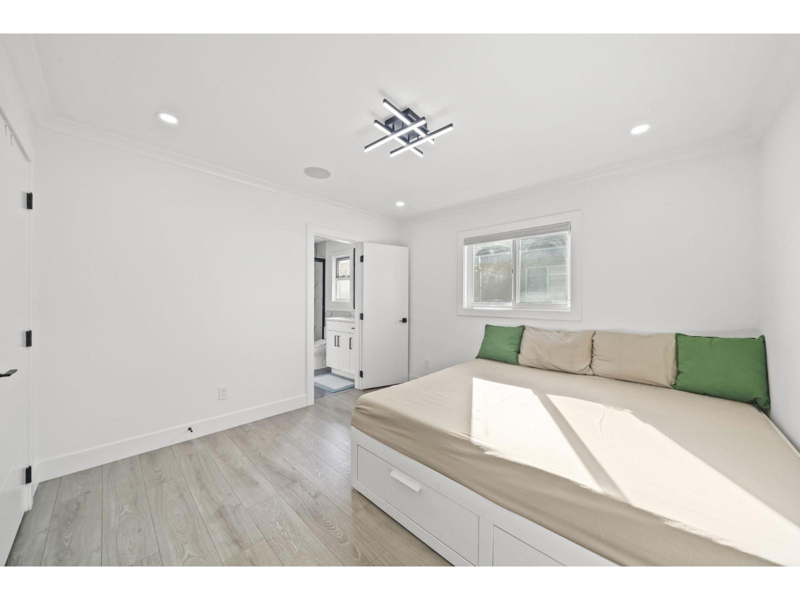 15079 67 Avenue Property Photo 22