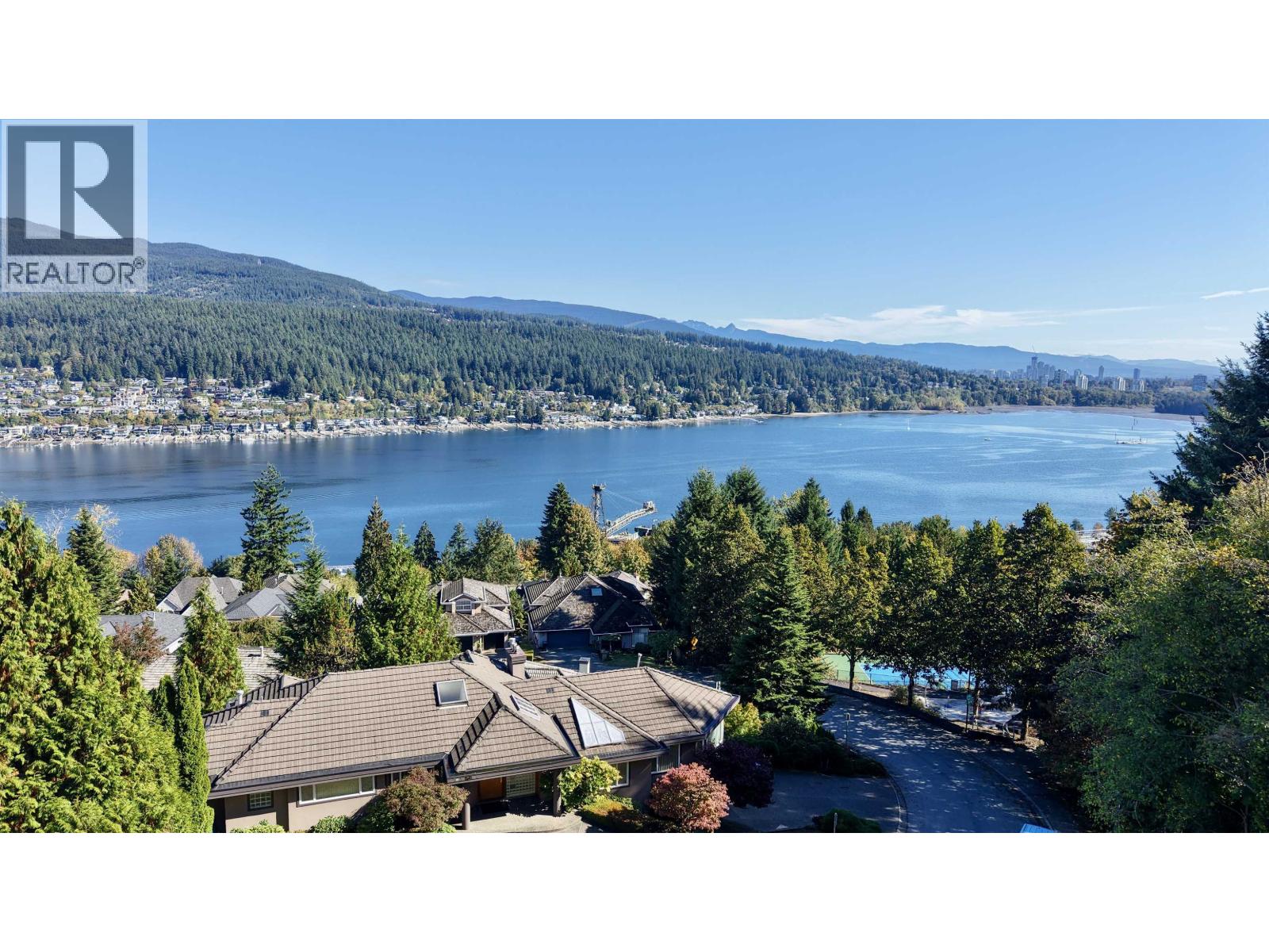 19 Burrard Crescent Property Photo 1