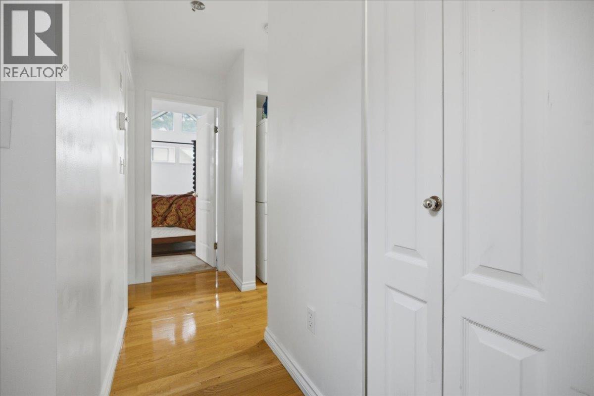 404 1723 Frances Street Property Photo 19