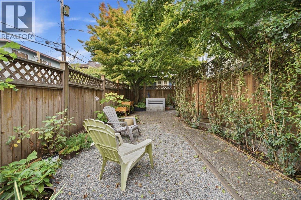 404 1723 Frances Street Property Photo 23