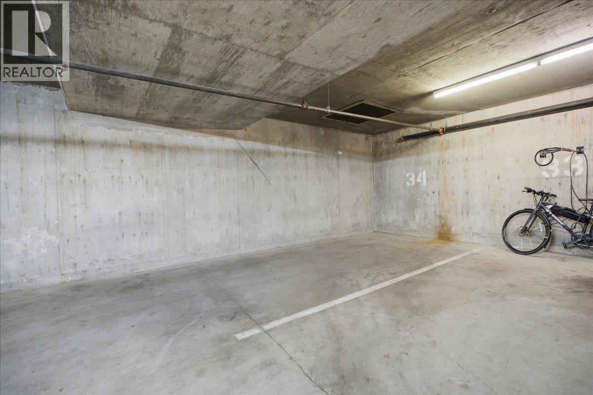 404 1723 Frances Street Property Photo 29