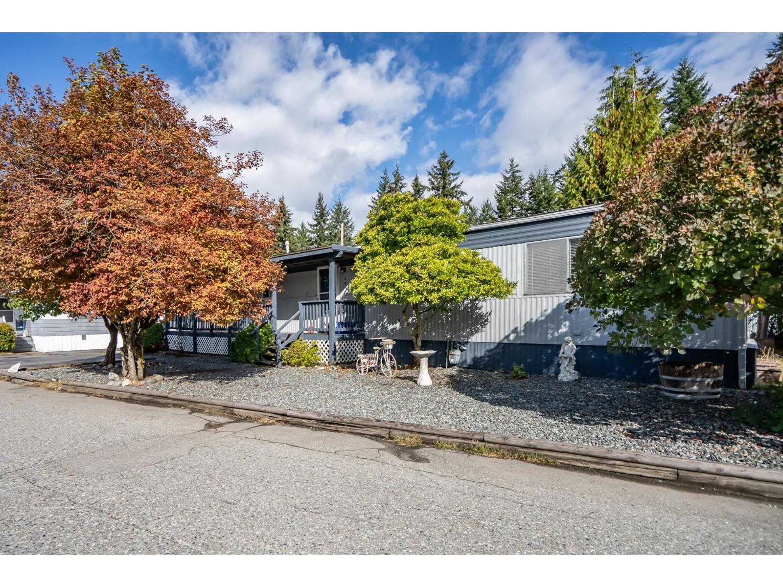 5 3031 200 Street Property Photo 1