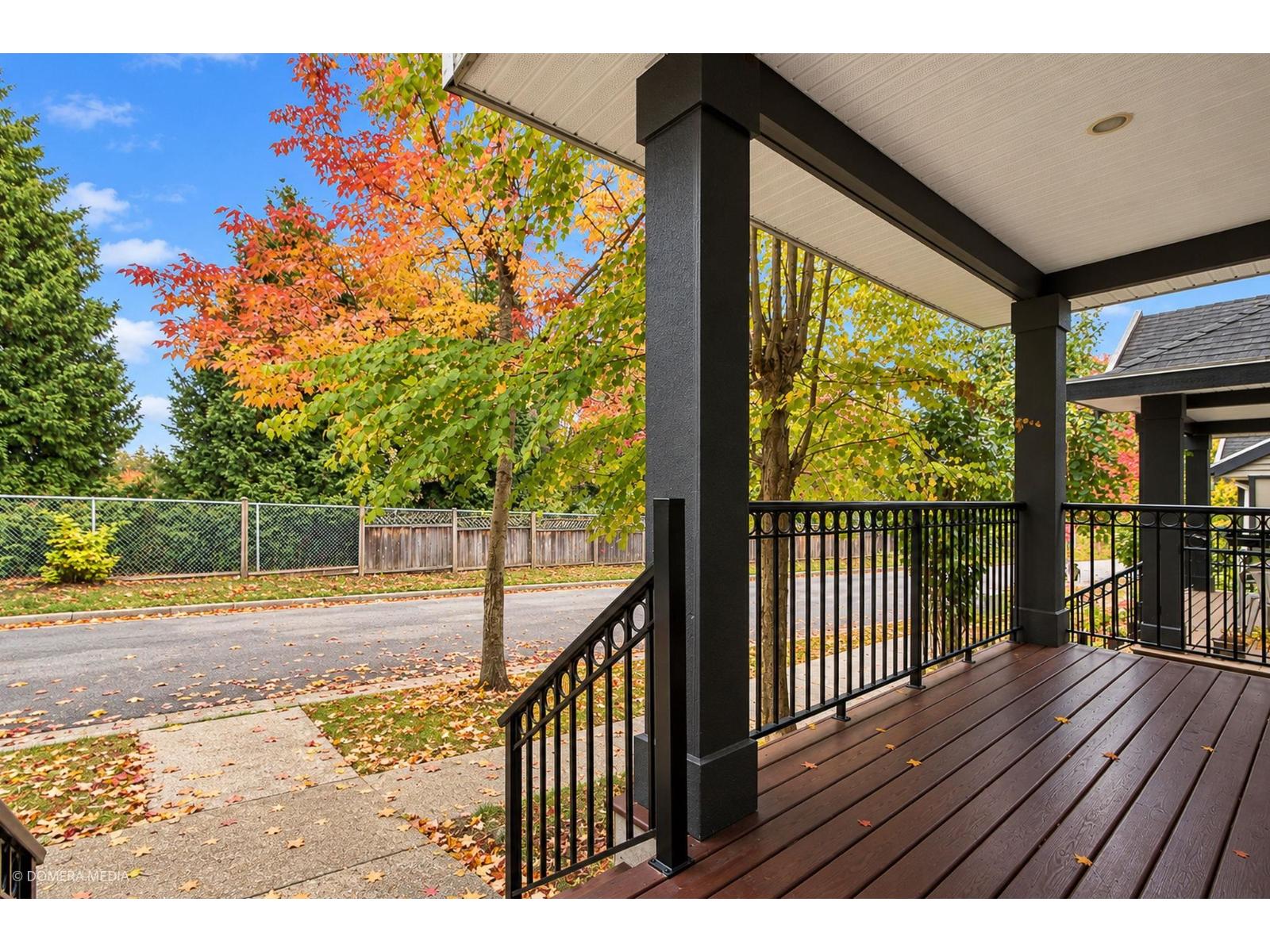 6911 144a Street Property Photo 4