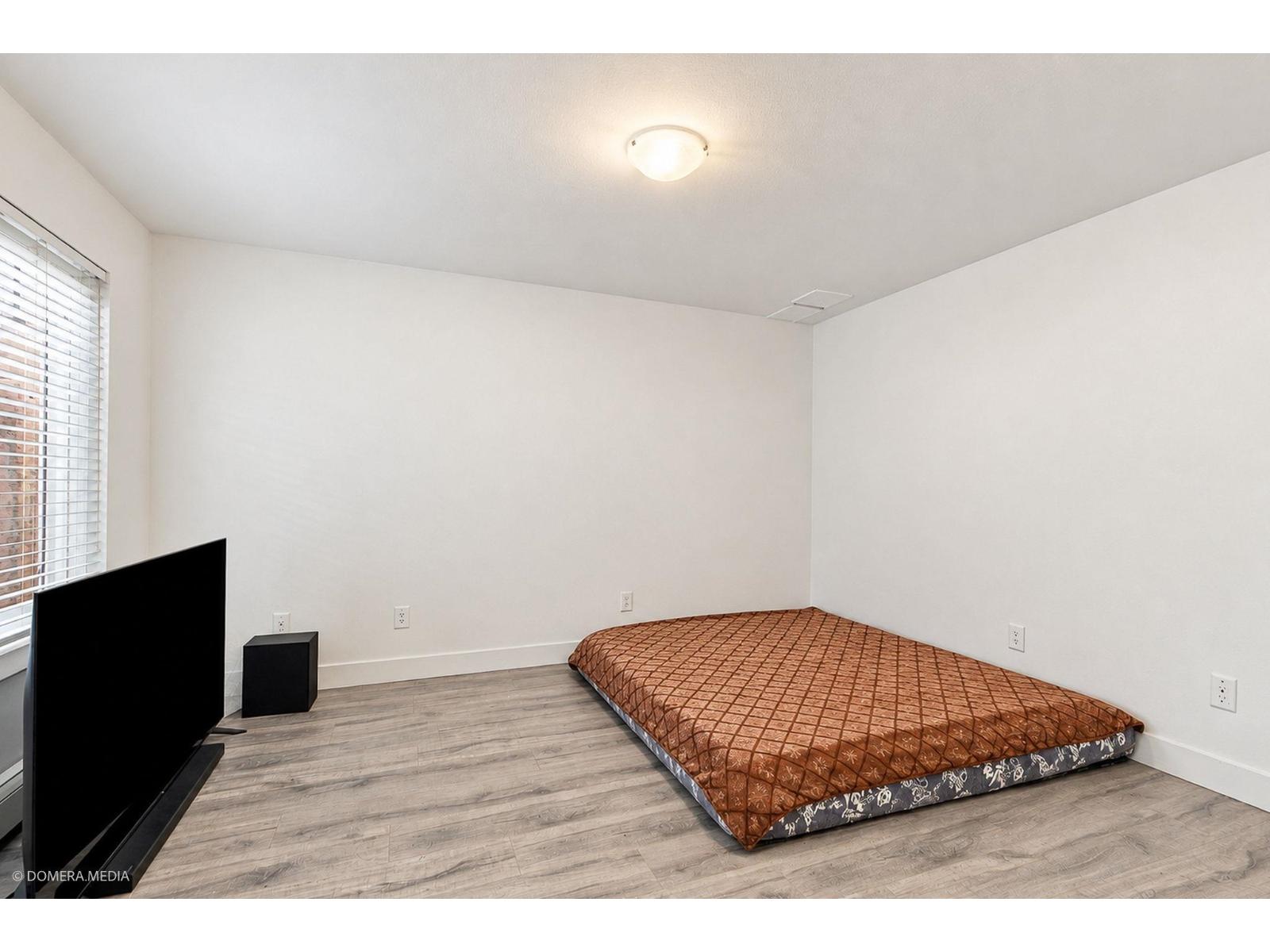 6911 144a Street Property Photo 26
