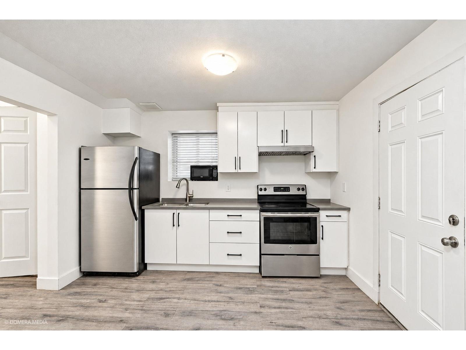 6911 144a Street Property Photo 27