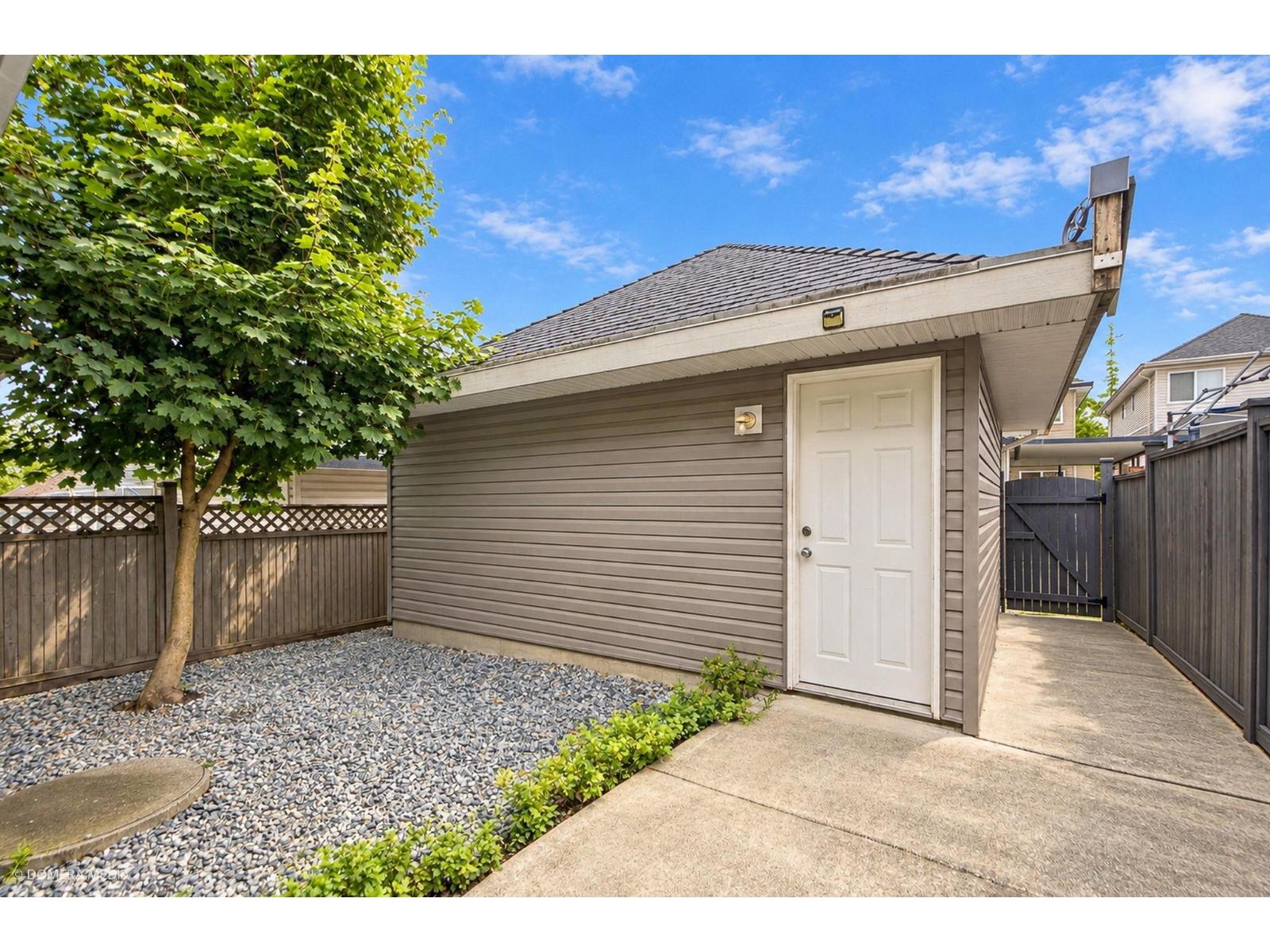 6911 144a Street Property Photo 30