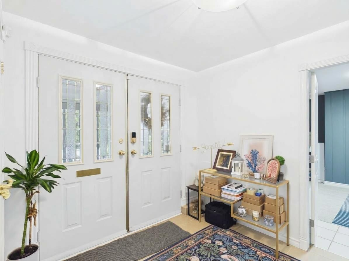 10662 Santa Monica Place Property Photo 3
