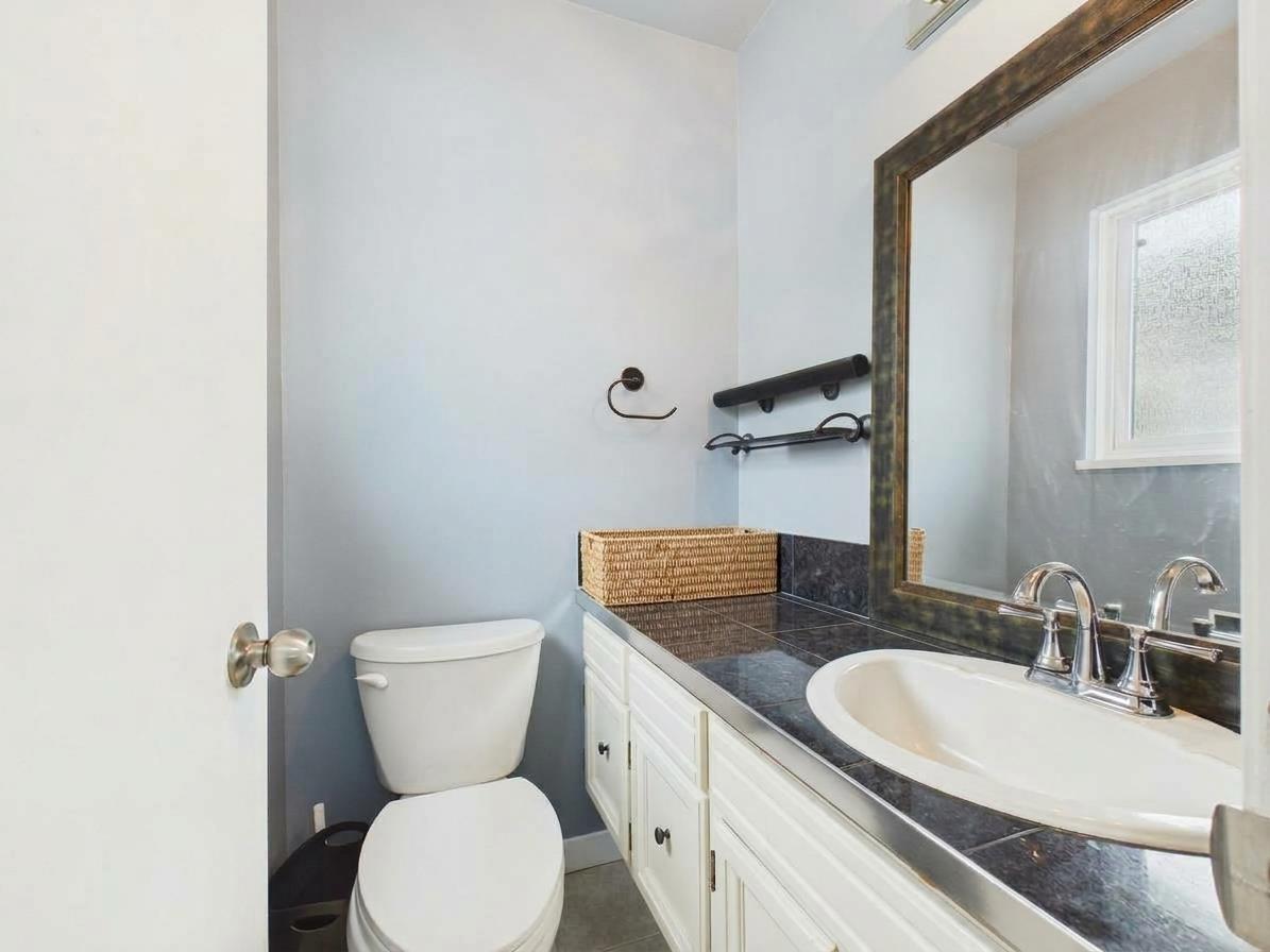 10662 Santa Monica Place Property Photo 11
