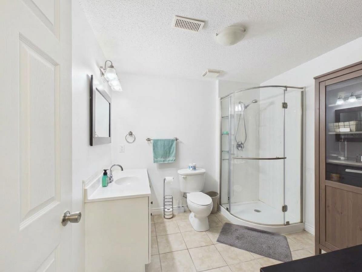 10662 Santa Monica Place Property Photo 12